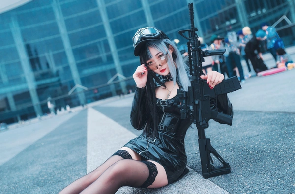 世界线漫出镜@酒井妖妖妖子展返图br - 拿相机的执义